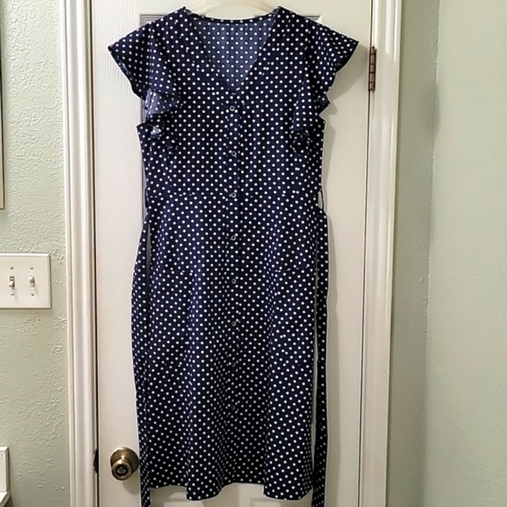 🌟 Navy/white midi dress